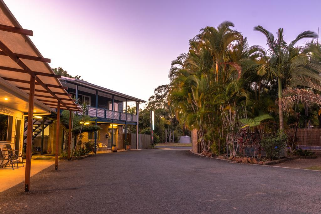 Tin Can Bay Motel 외부 사진