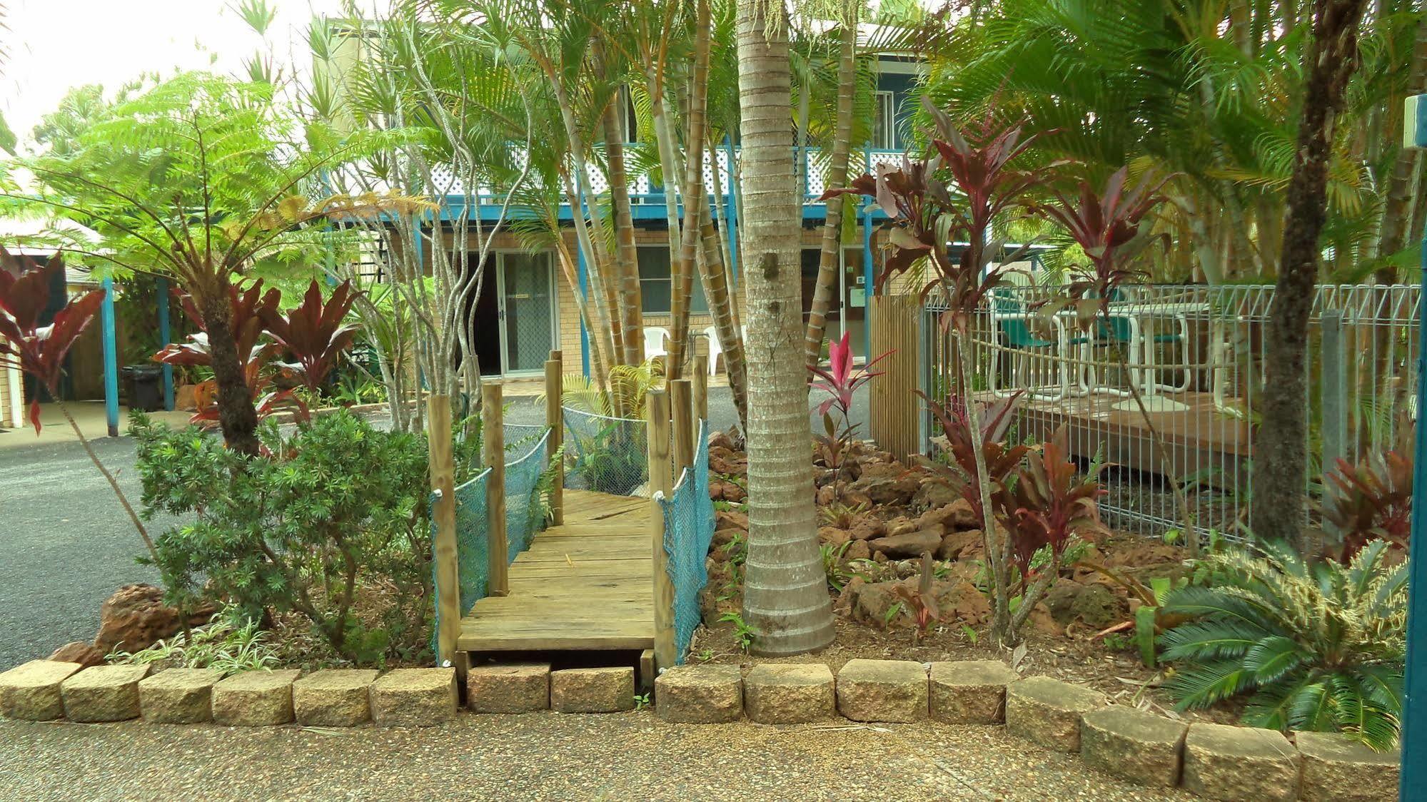 Tin Can Bay Motel 외부 사진